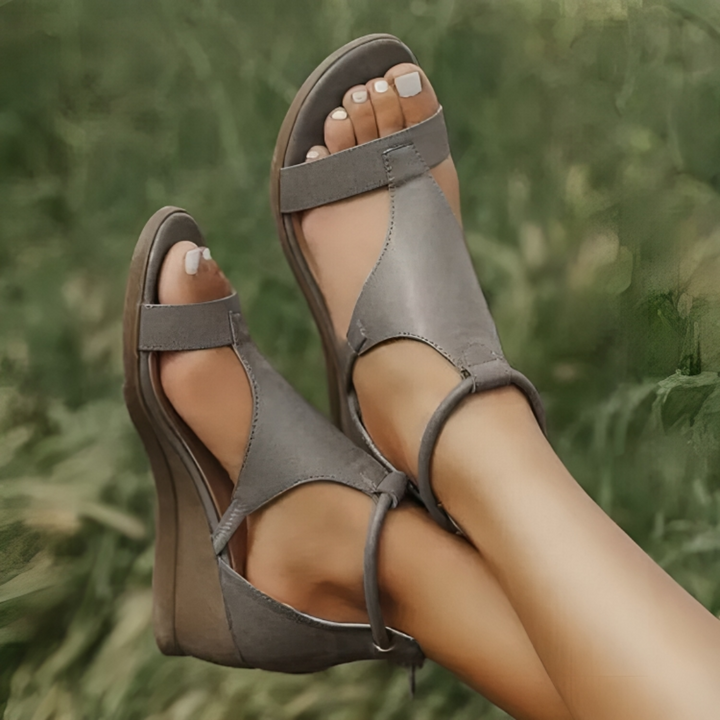 Femke Elegante Sandalen met Sleehak